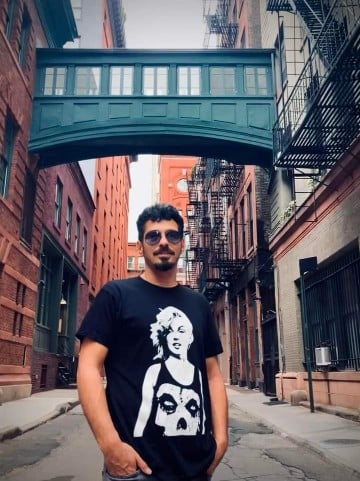 トップス \"HOLLYWOOD BABYLON\" Cotton T-Shirt M GUCCI-2022 NWT Hollywood Babylon T-Shirt, Size-Small