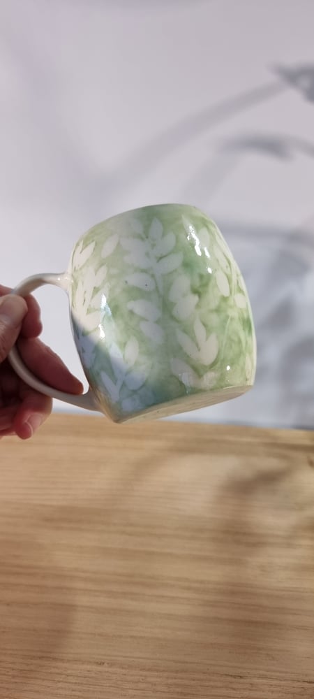 Image of Mug porcelain green leaf 1