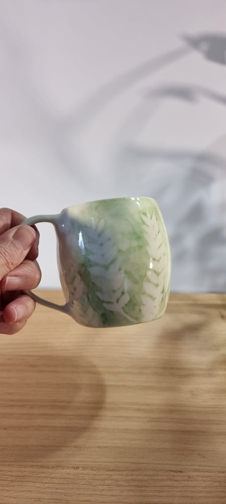 Image of Mug Porcelain green leaf 2
