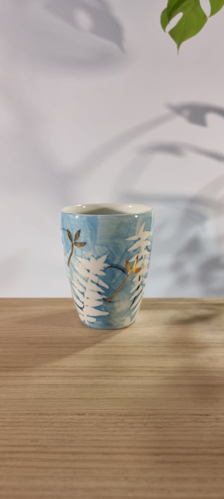 Image of Beaker Porcelain Blue Leaf 2