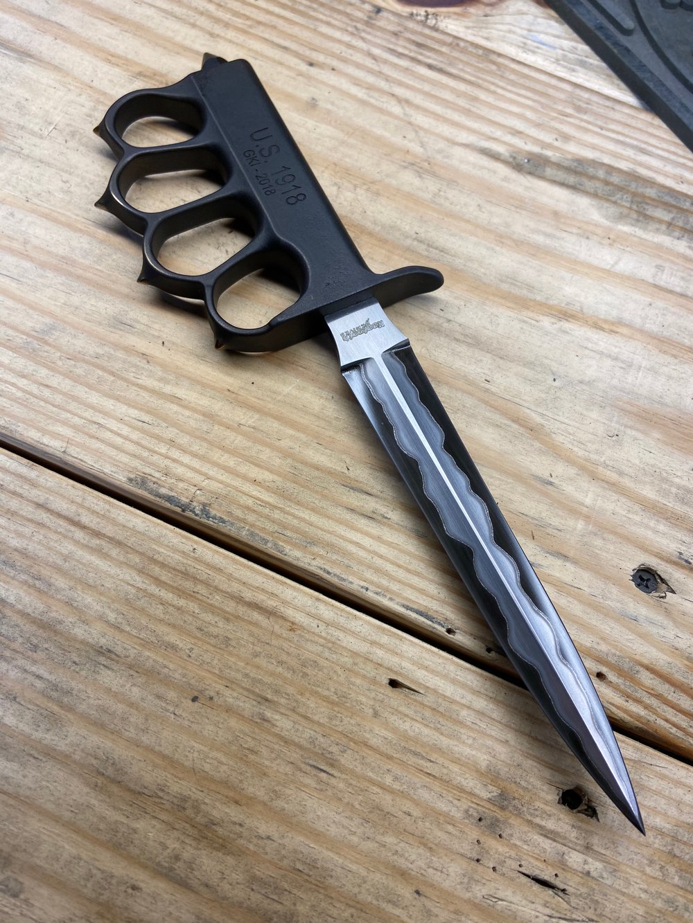 Hogstooth Trench knife