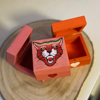 Image 3 of Small tiger trinket box