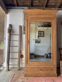 Image 2 of L’élégante armoire en chêne 