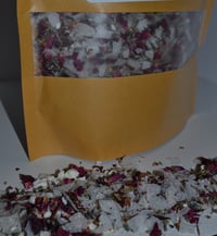 Image 2 of Revive Luxurious Salt Soak