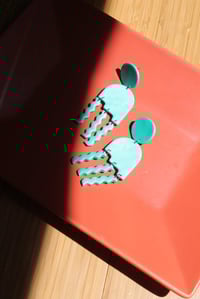 Image 3 of the jellies