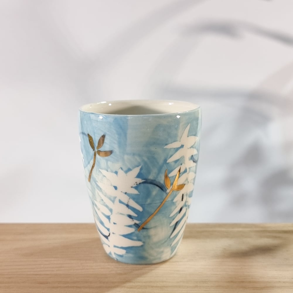 Image of Beaker Porcelain Blue Leaf 2