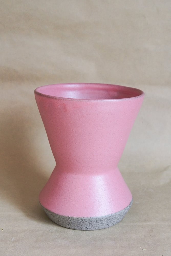 Image of Tumu vase - Māwhero