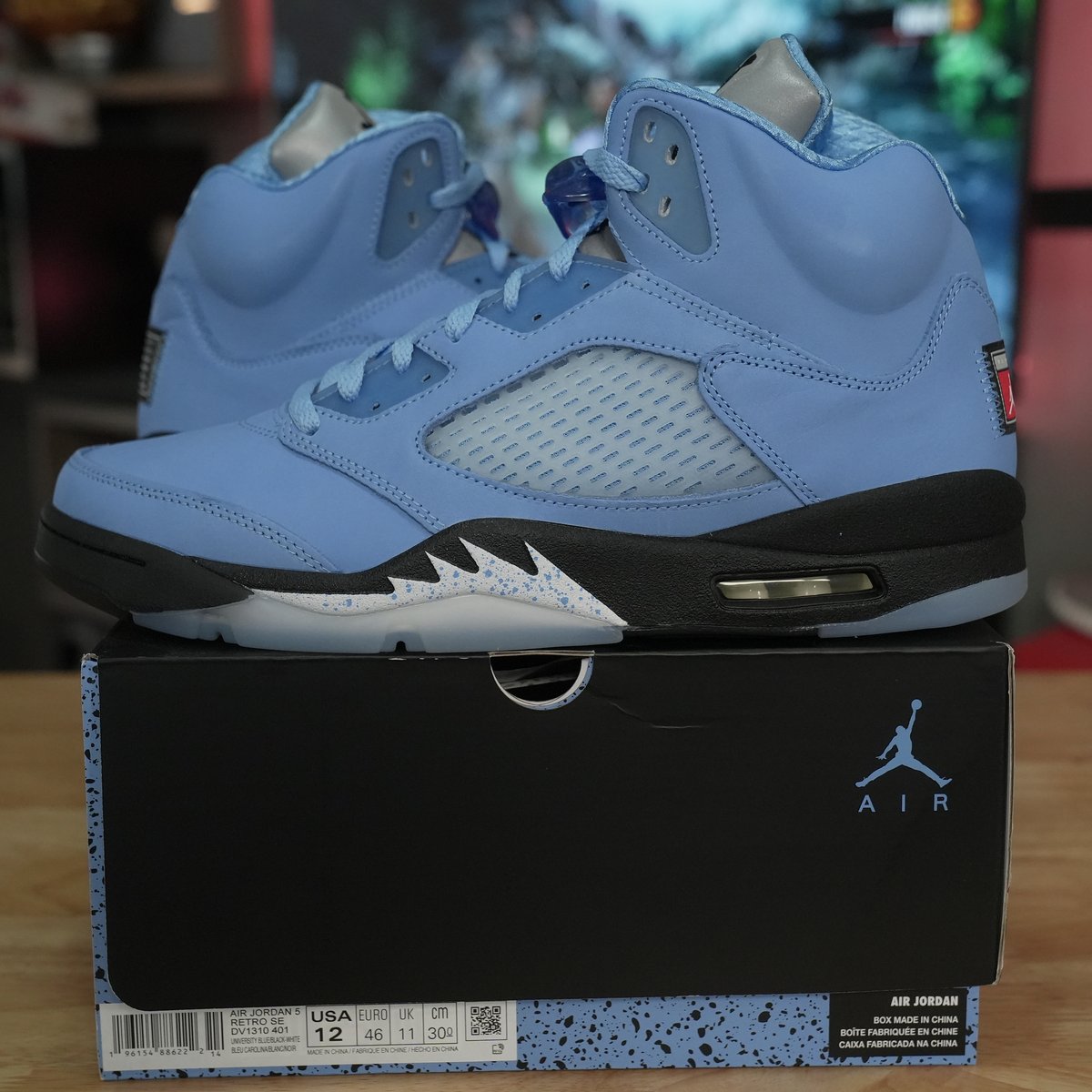 carolina blue jordans 5