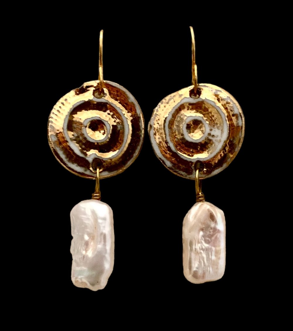 Image of Vintage golden goddess drop earring