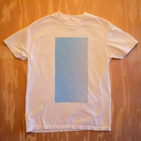 Image of BLOCK-PRINTED TEE - monolith fade - size M