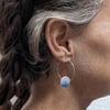 Boucles d'oreilles créoles Pastilles bleu flou