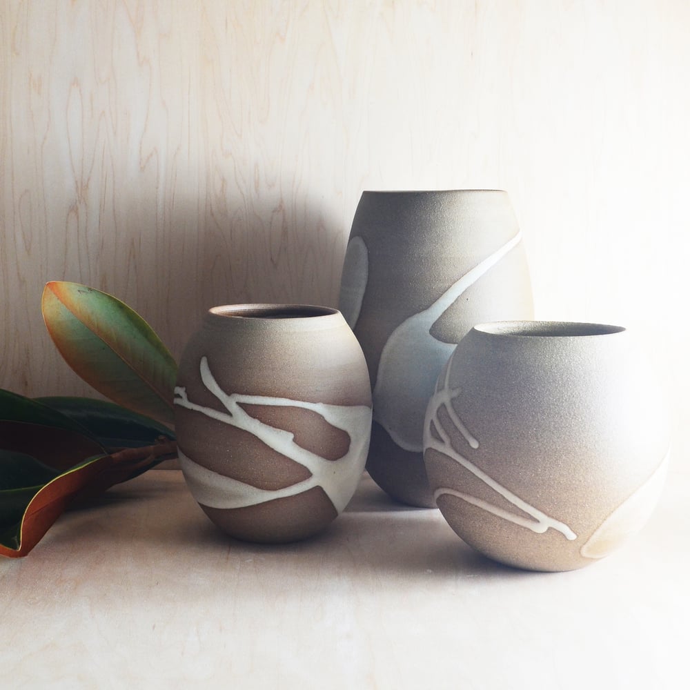 Image of stoneware vase