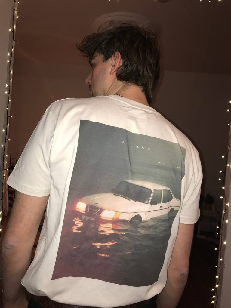 T-Shirt "Calling" Backprint Image 2