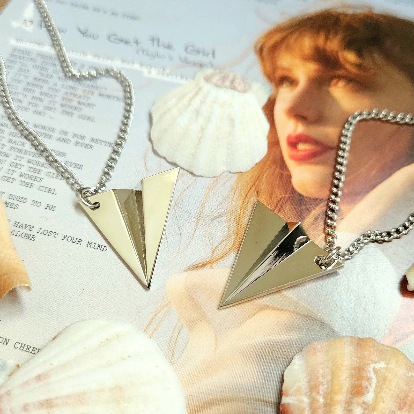 Pin auf Taylor Swift paper airplane necklace