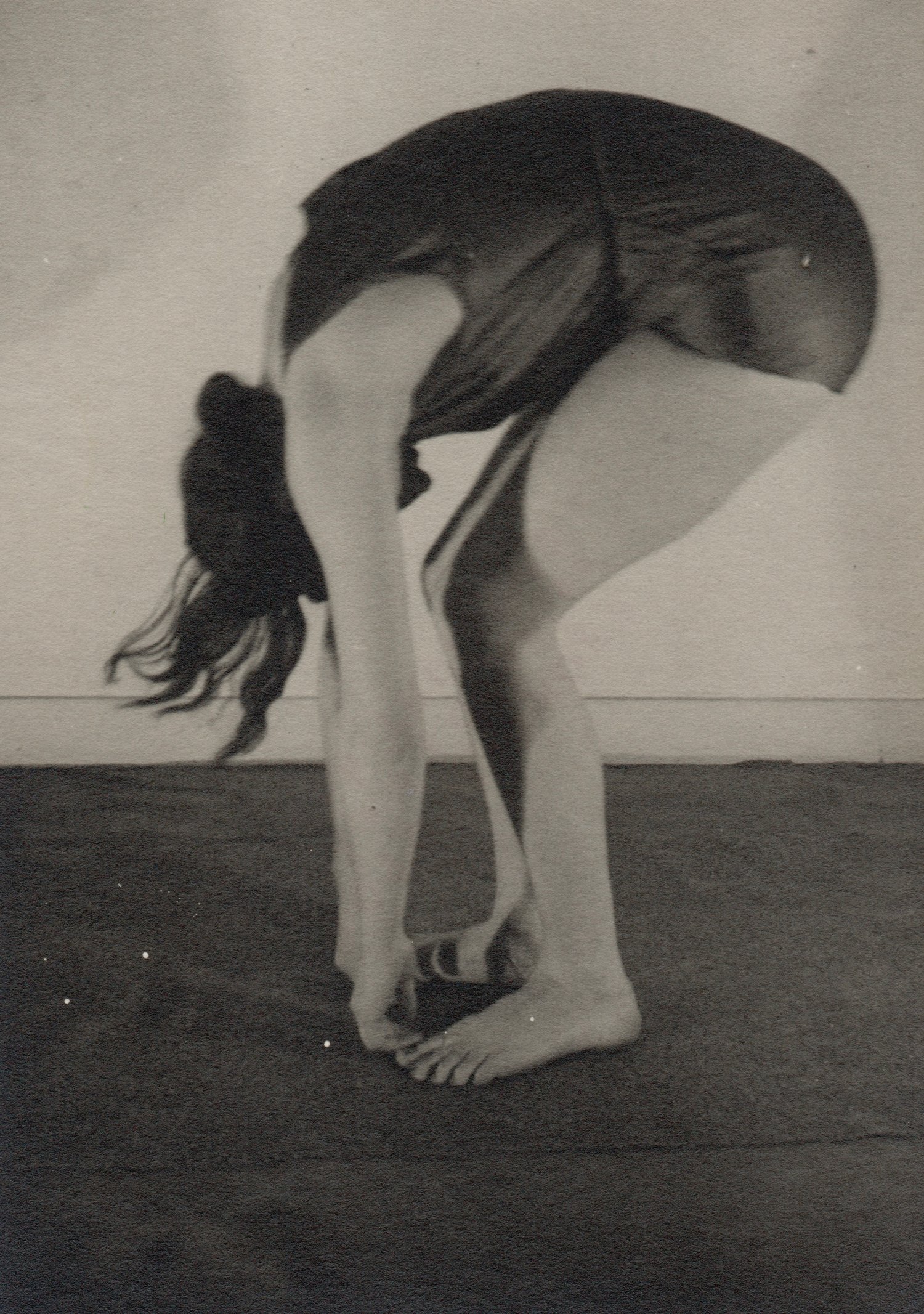 Image of Vassil Ivanoff: female figure study, Paris ca. 1940s