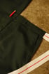 GRANDE OURSE x ISABELLE DECOUX / TABLIER 4 pantalon travail vert - sangle blanche Image 4