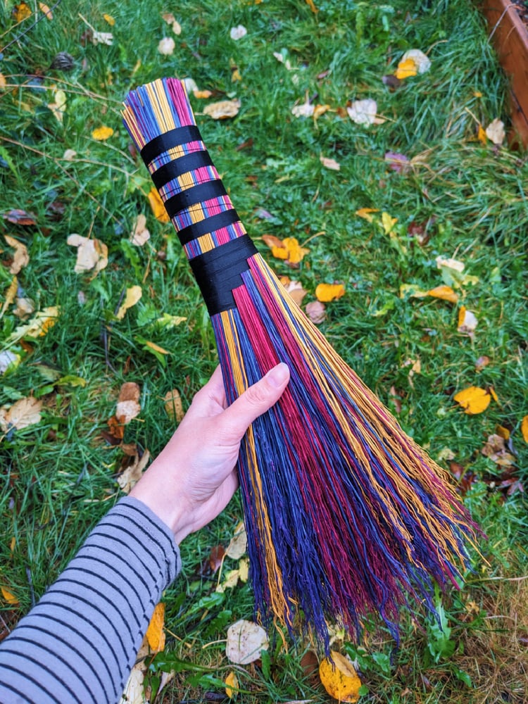 Image of Hand broom 