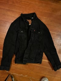 Image 2 of Levis Trucker Jackets (L)