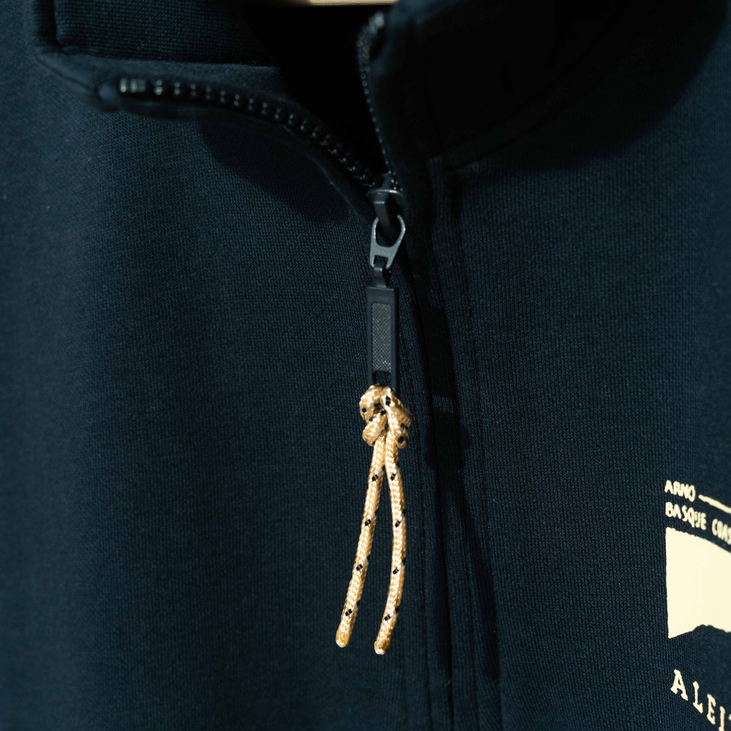 Image of SUDADERA "ARNO" MARINO