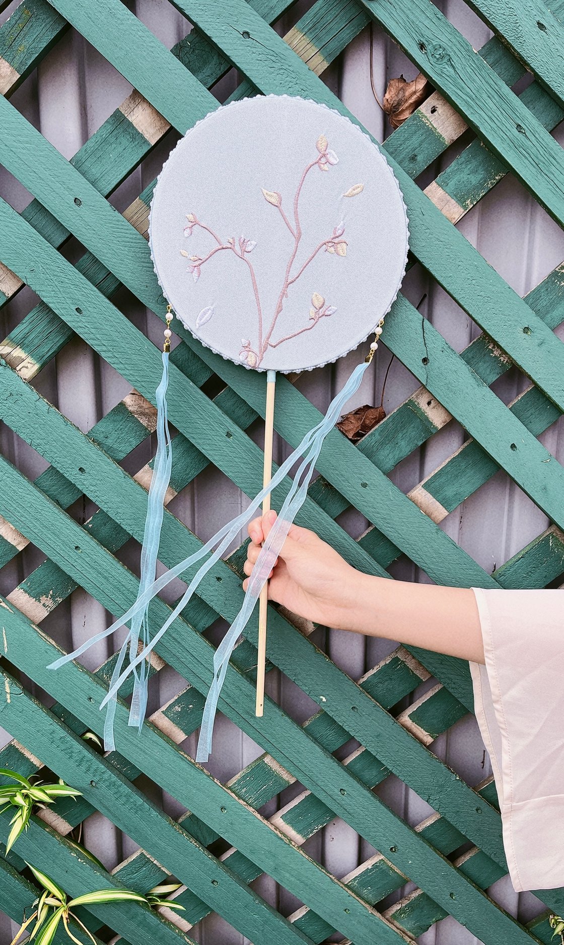 Image of Museum Co-branded Chinese Traditional Handmade Silk Woven Fan - Salix Argyracea