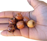Image 2 of Ennyshair Beads