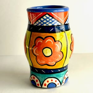 Image of 17 Vase 2023