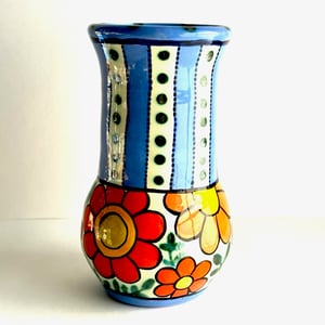 Image of 19 Vase 2023