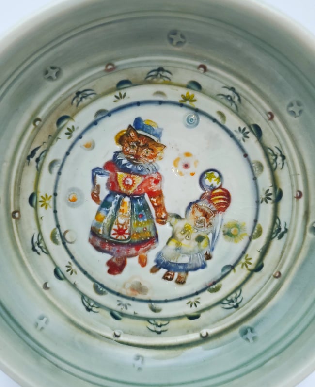 Porcelain Celebration Kitten Dish