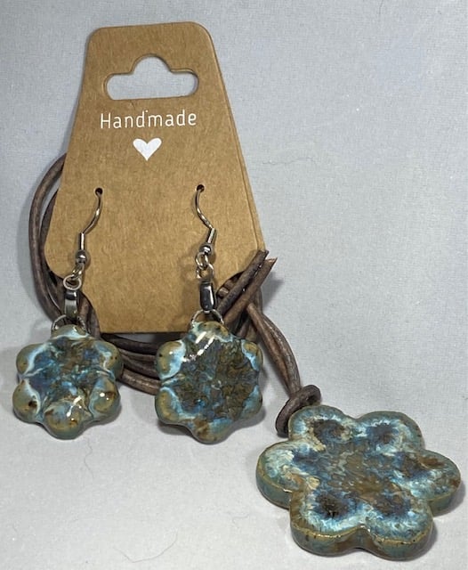 EARRING & NECKLACE SET