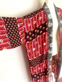 Image 4 of Kimono Art Deco style print