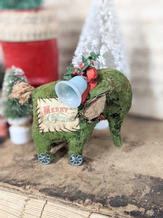 Image of ORDER:  one of two -  3.5" GREEN Christmas Elephant Pull Toy by Whendi's Bears