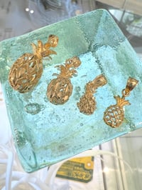 Image 2 of 14k solid gold Hawaiian pineapple pendant 