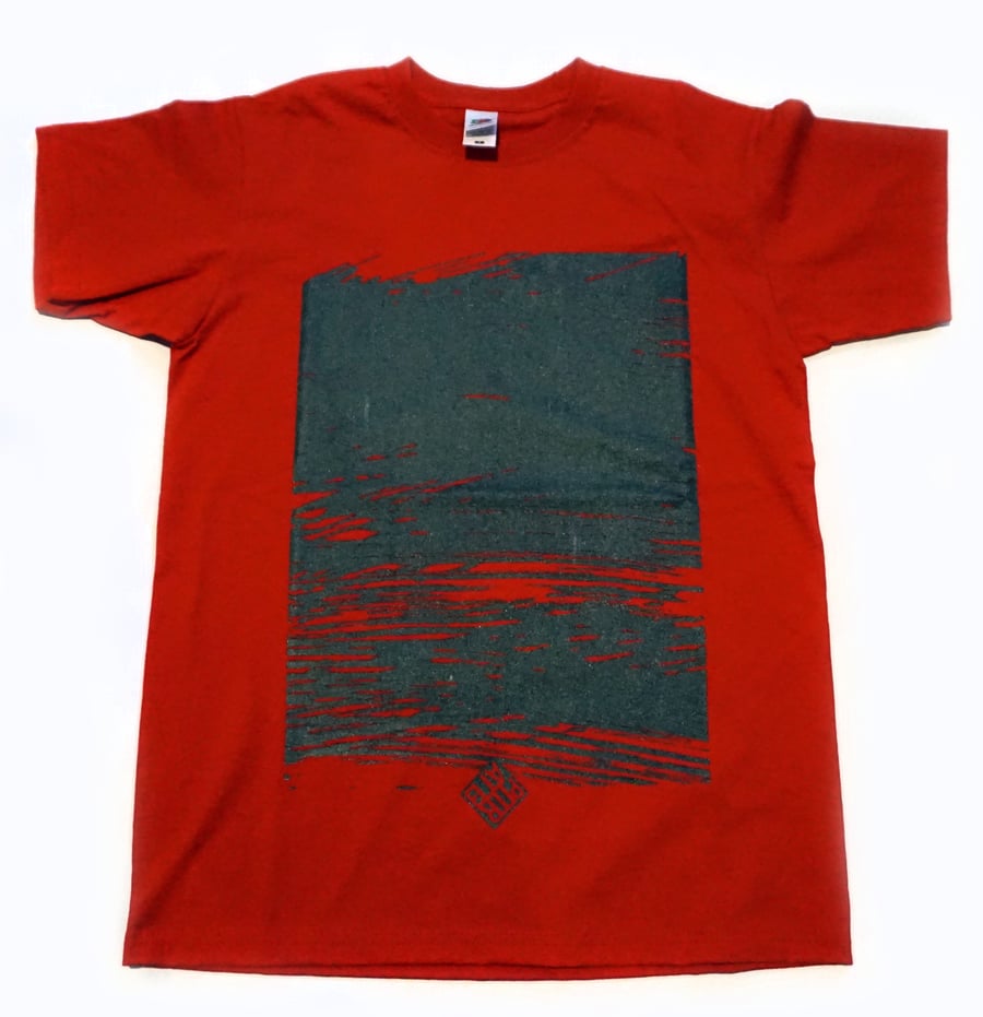 Image of Tshirt Black on Red / Size S