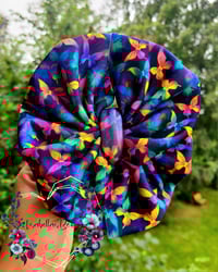 Image 4 of Neon Bows