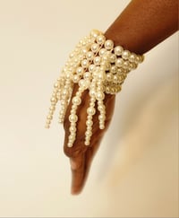 Image 2 of Dangle Bracelet (2 colors)