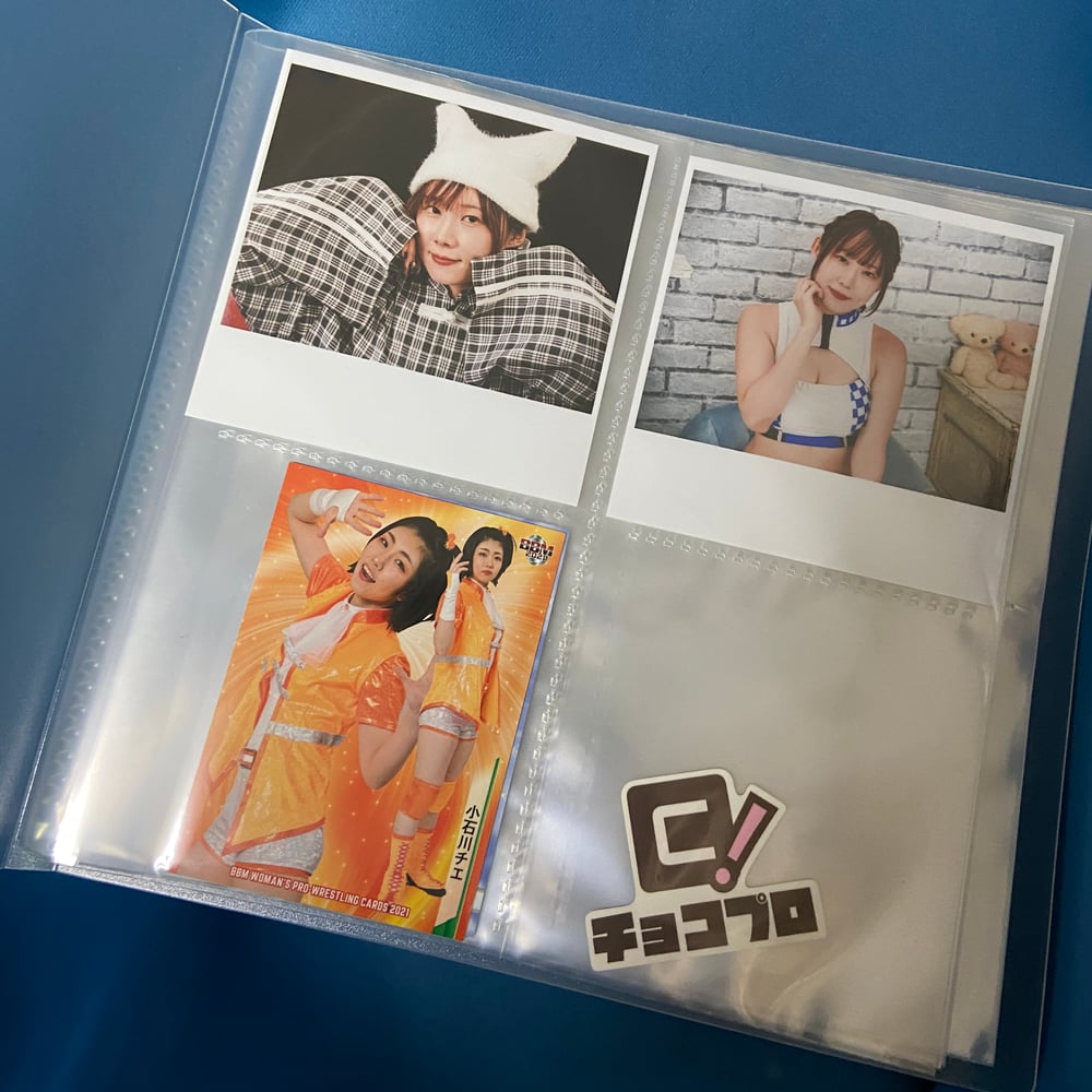 Square photo album with sticker
