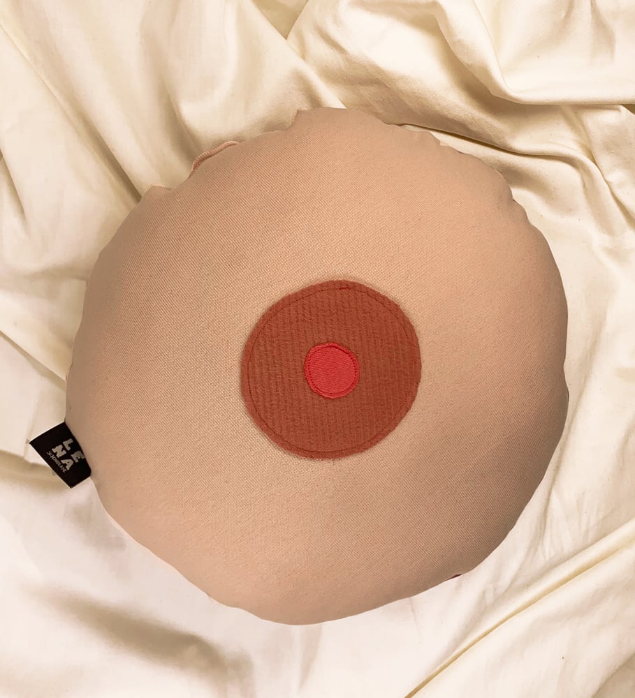 Image of Brust Kissen hell