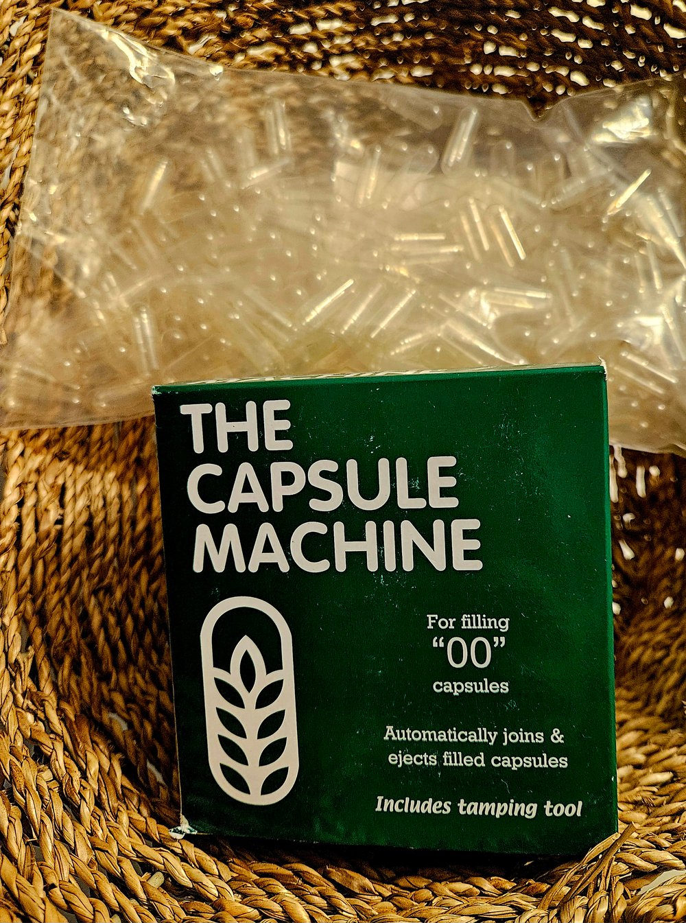 24-FILL CAPSULE MACHINE & VEGETARIAN CAPSULES FOR PERSONAL COMPOUND MAKING