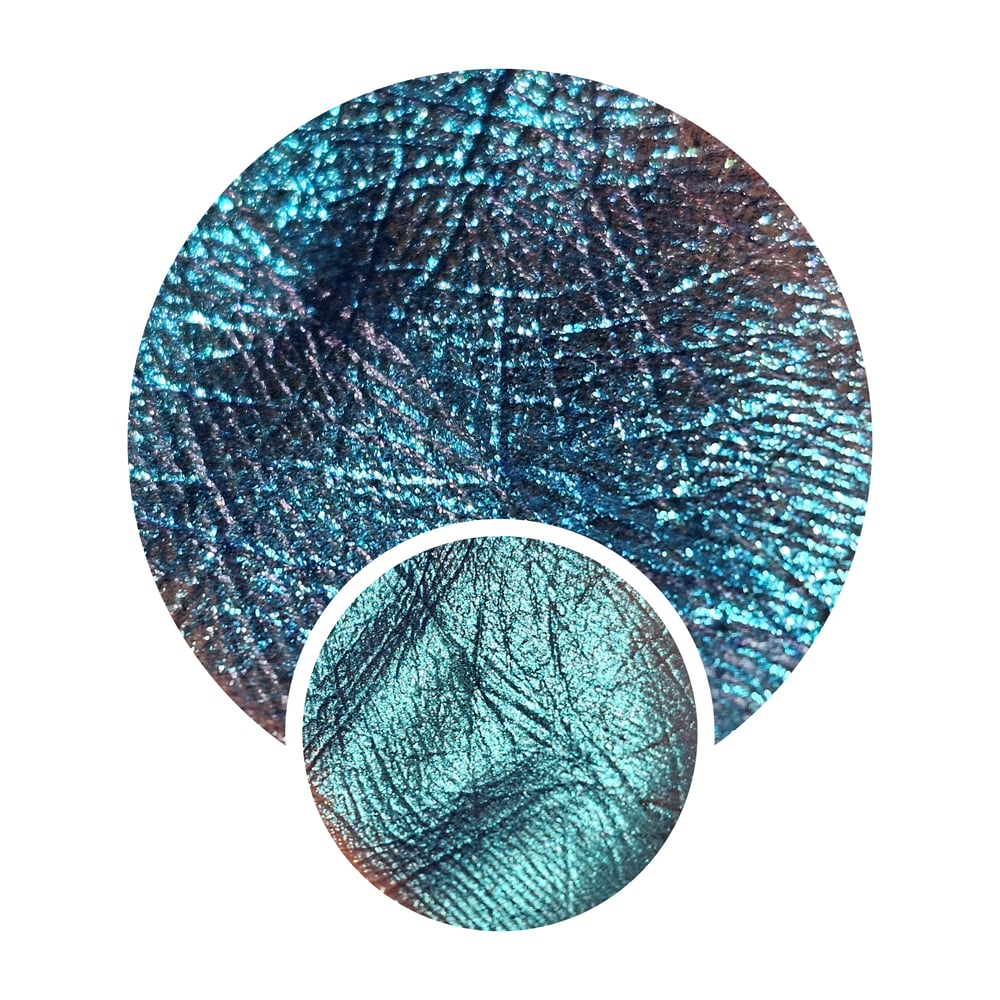 Image of Multichrome Cepheus chameleon pressed pan shimmery metallic blue to turquoise