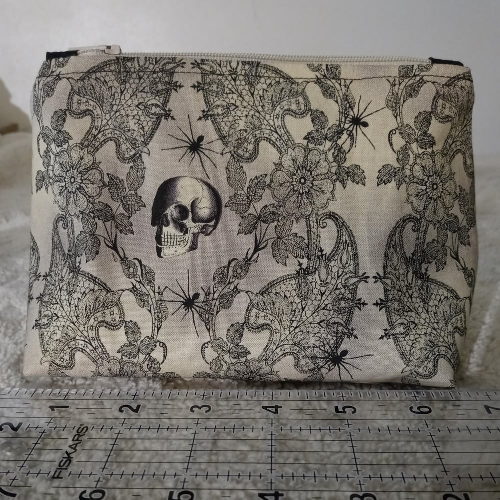 Skull & Spider Zippered Pouch 