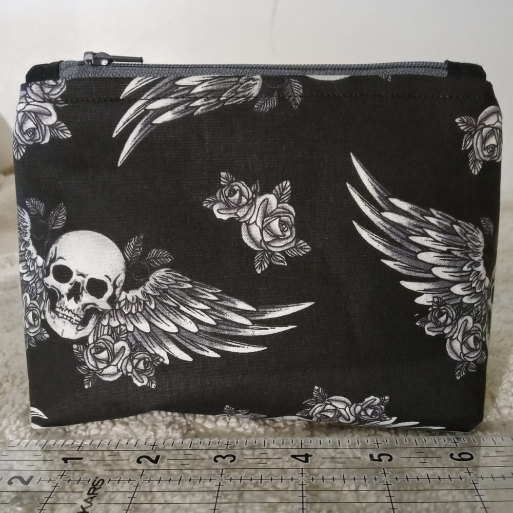 Winged Skull & Roses Zippered Pouch