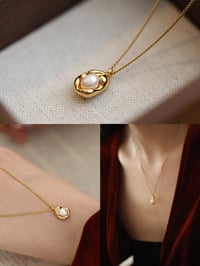Image 4 of Pearl necklace 法式珍珠项链