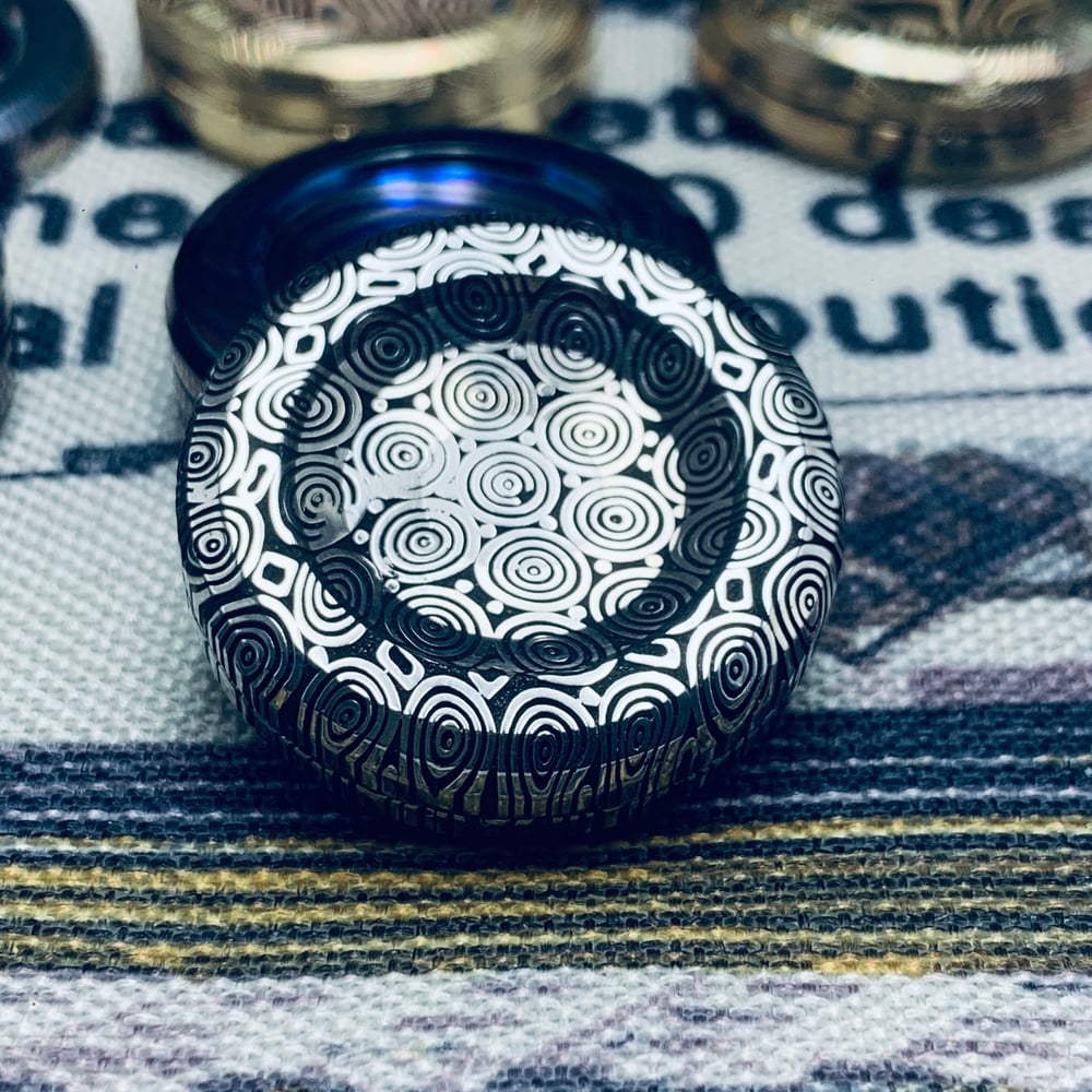 Damasteel Mini Ulte Haptic Coin 