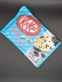 Image 2 of KitKat Cookies &amp; Cream Minis Bag (116g) 🇨🇳