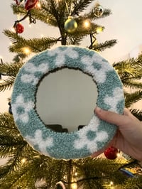 Handmade Tufted Blue and White Flower Round Mirror