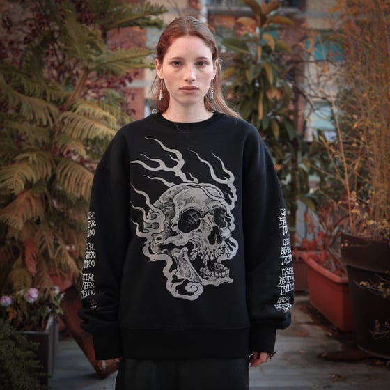 Image of Black Skull sweatshirt 500gr