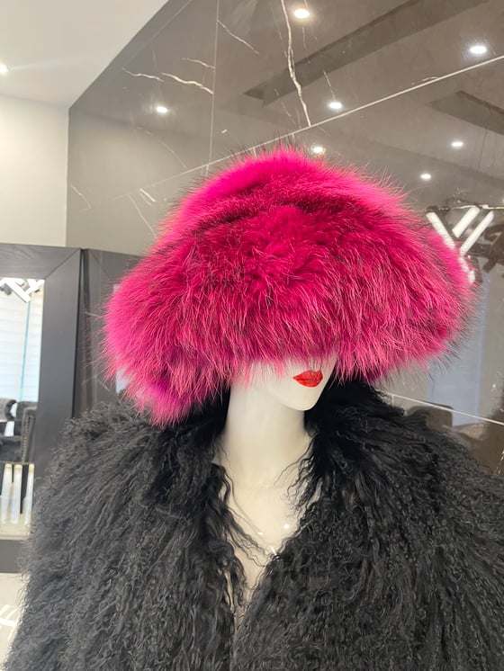 Image of OVERSIZED FUR HAT