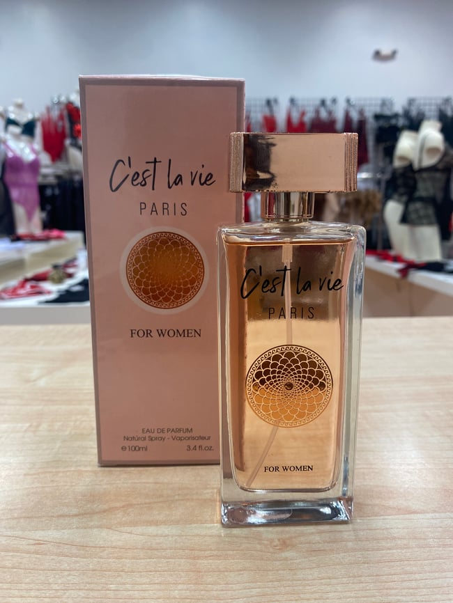 C'est La Vie - Woman