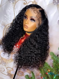 Image 5 of Malia  26” Curly Frontal Unit  