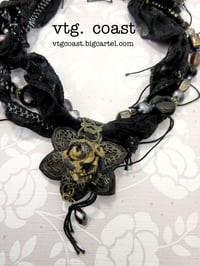Image 1 of Bijoux Choker